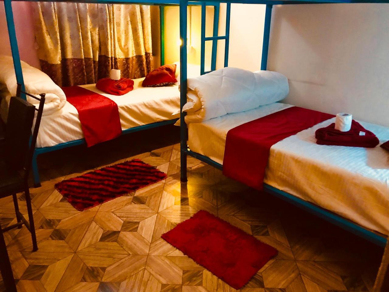 Aroma Tourist Hostel ポカラ エクステリア 写真